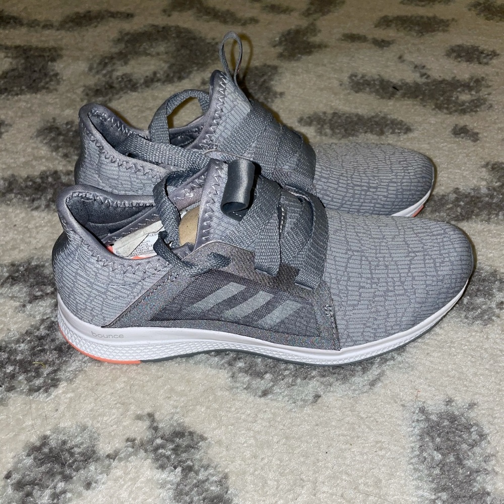 Women’s adidas tennis shoes brand new